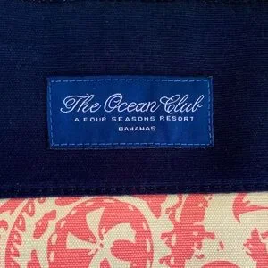 Four Seasons Ocean Club | Accessories | Four Season Ocean  display picture 1